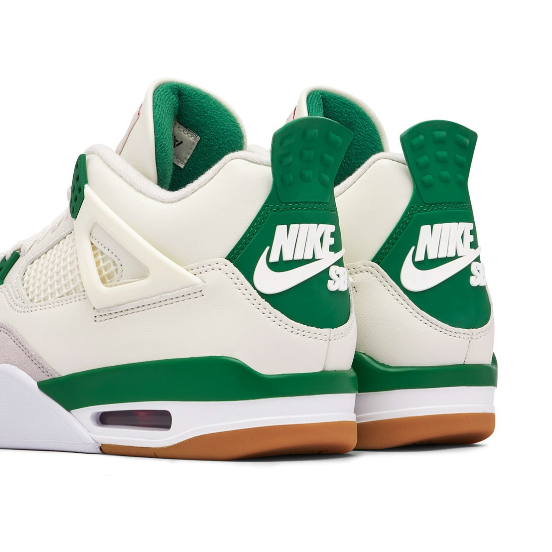 SB x AJ4 “Pine Green” – Premium Street Edition