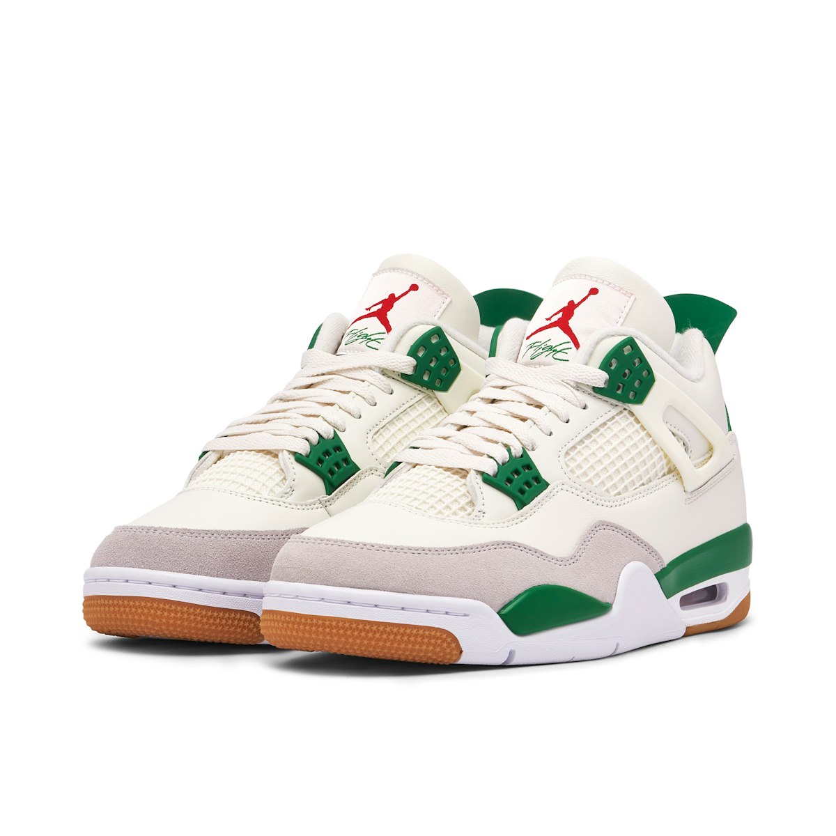 SB x AJ4 “Pine Green” – Premium Street Edition