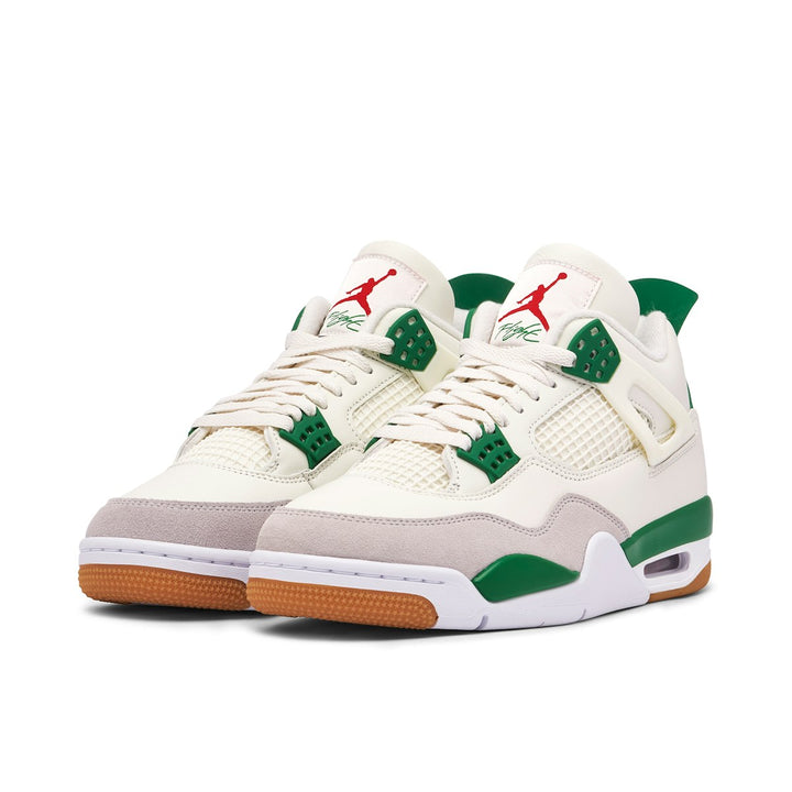 SB x AJ4 “Pine Green” – Premium Street Edition